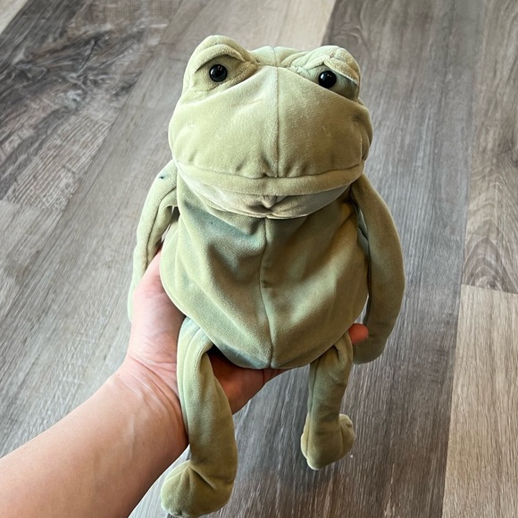 Jellycat Fergus Frog Medium - Picture 7 of 8